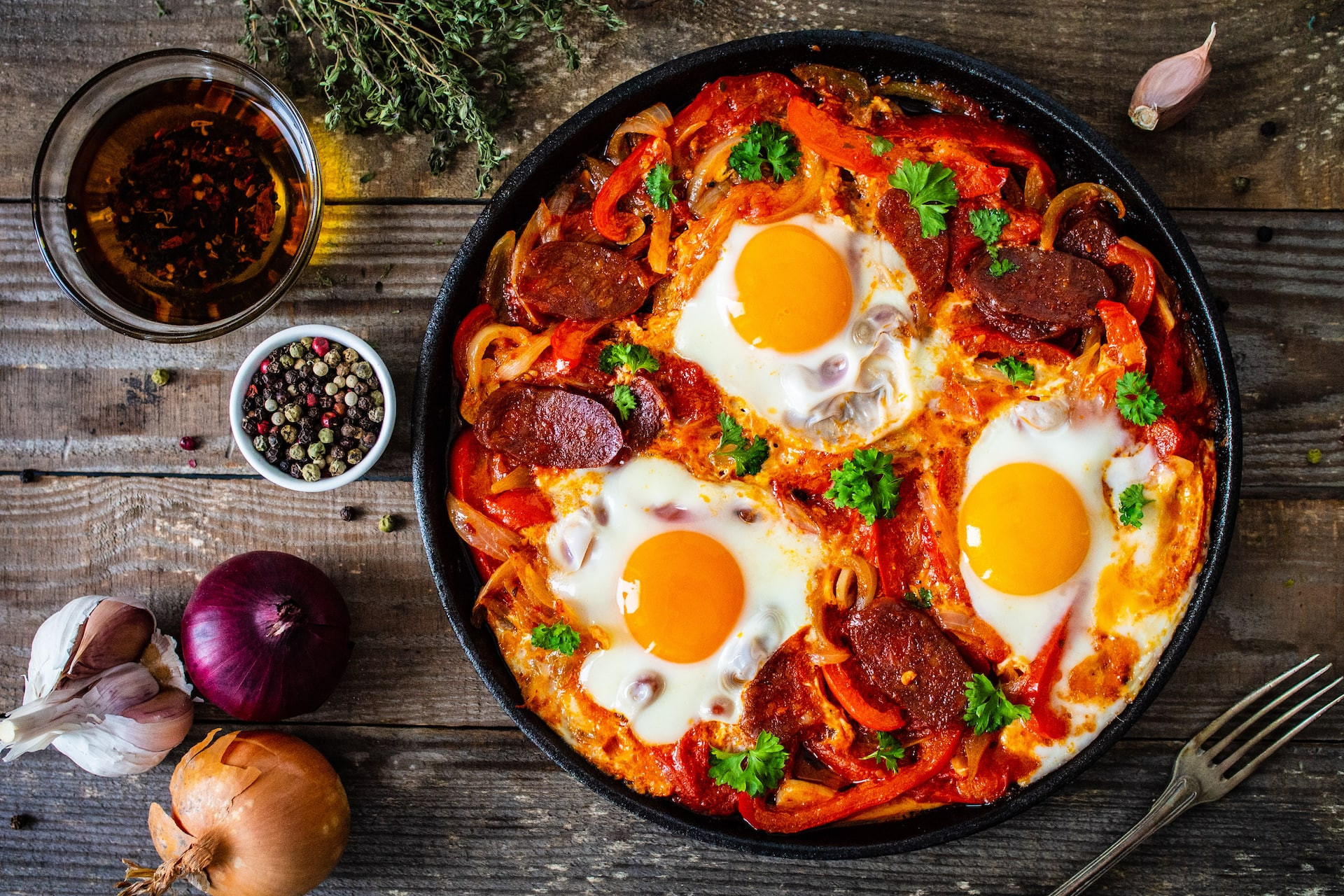 Dieta ketogeniczna dla zabieganych. 5 prostych dań