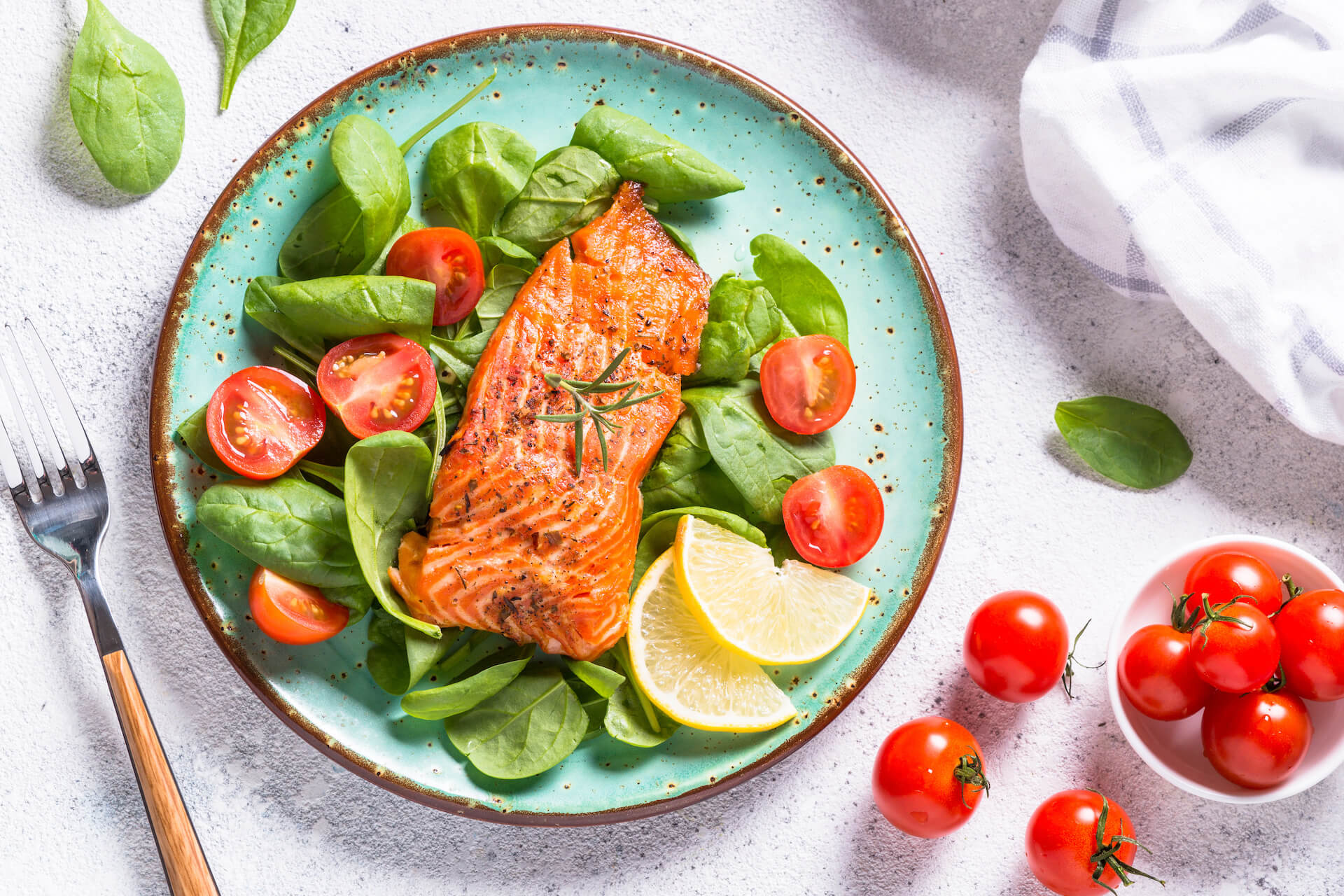 Zespół policystycznych jajników a ciąża – jak się odżywiać?